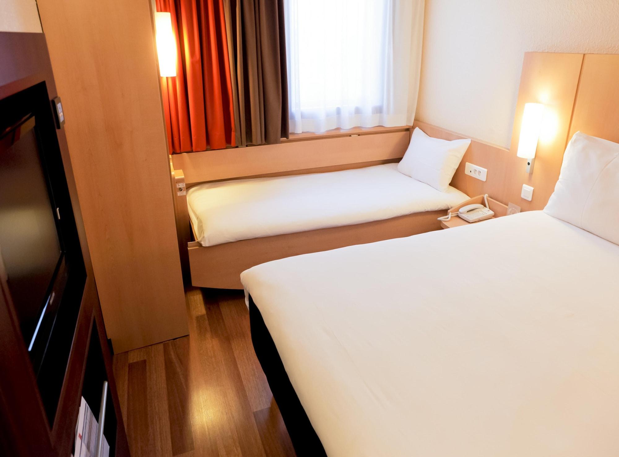 Ibis Grenoble Centre Bastille Exterior photo