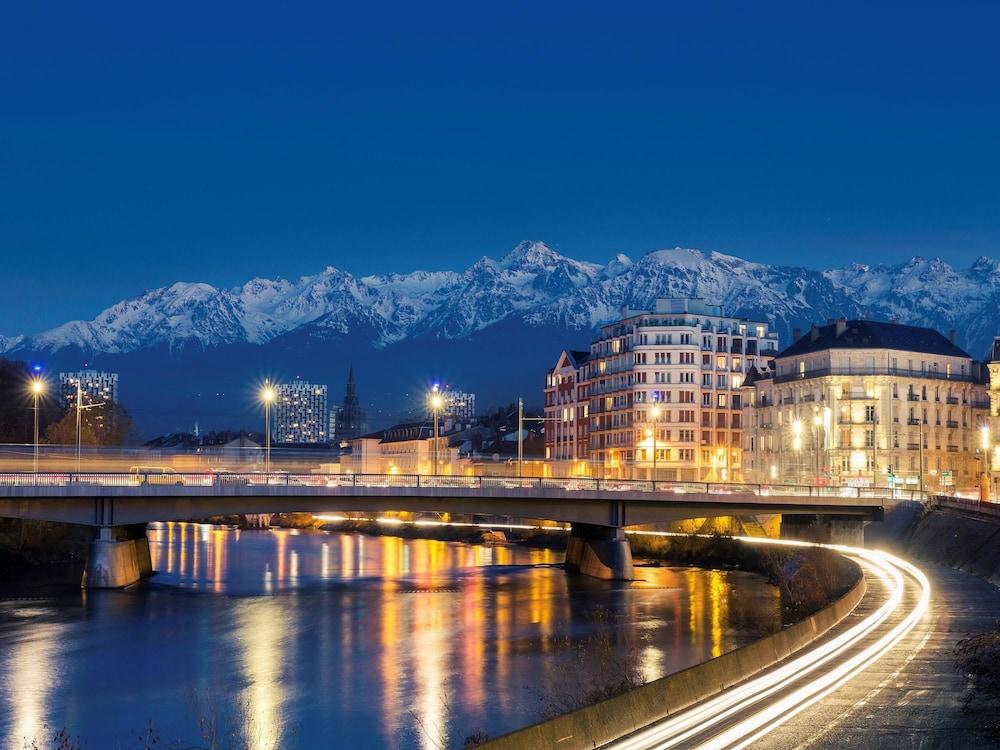 Ibis Grenoble Centre Bastille Exterior photo