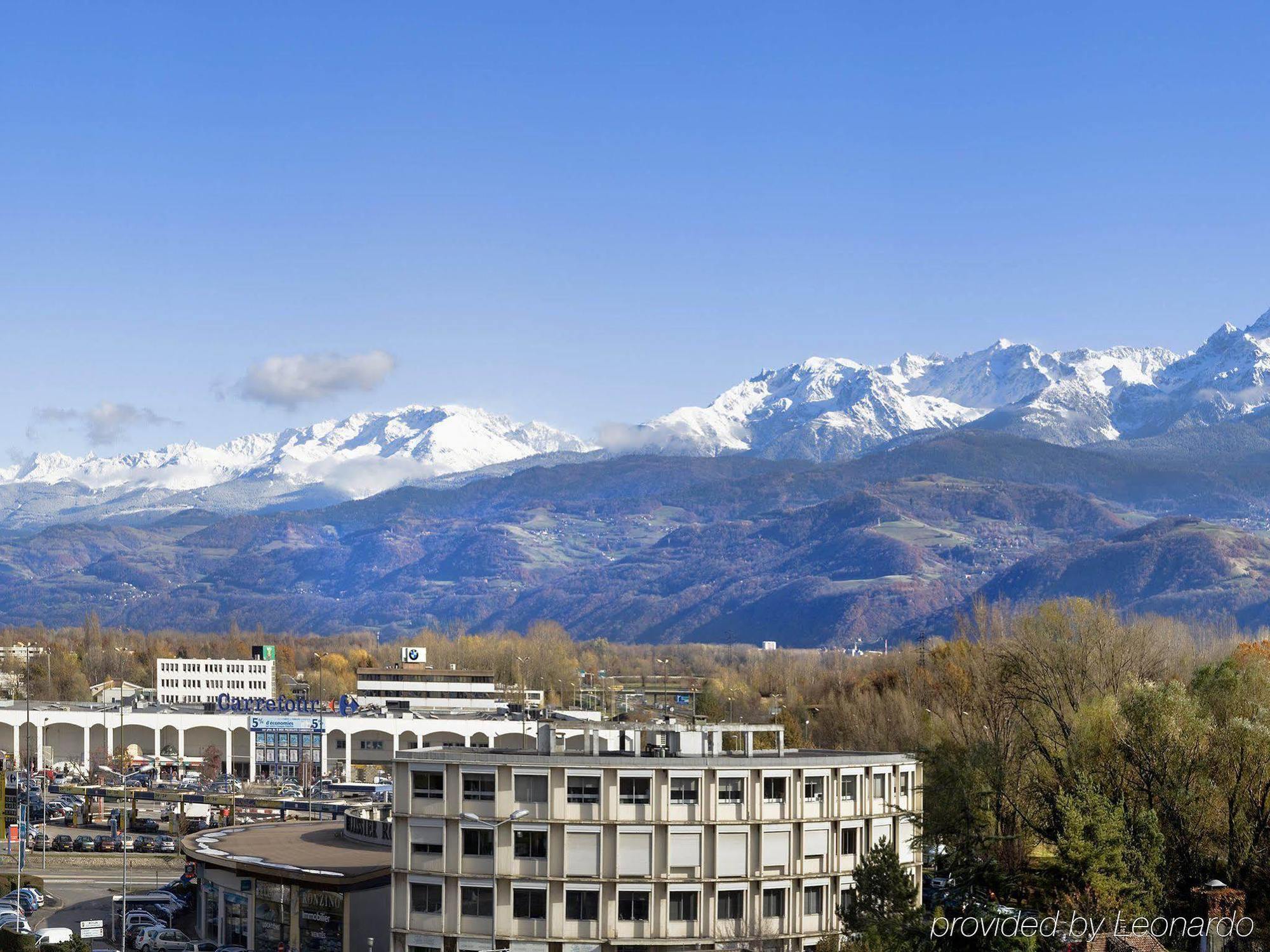 Ibis Grenoble Centre Bastille Hotel Exterior photo